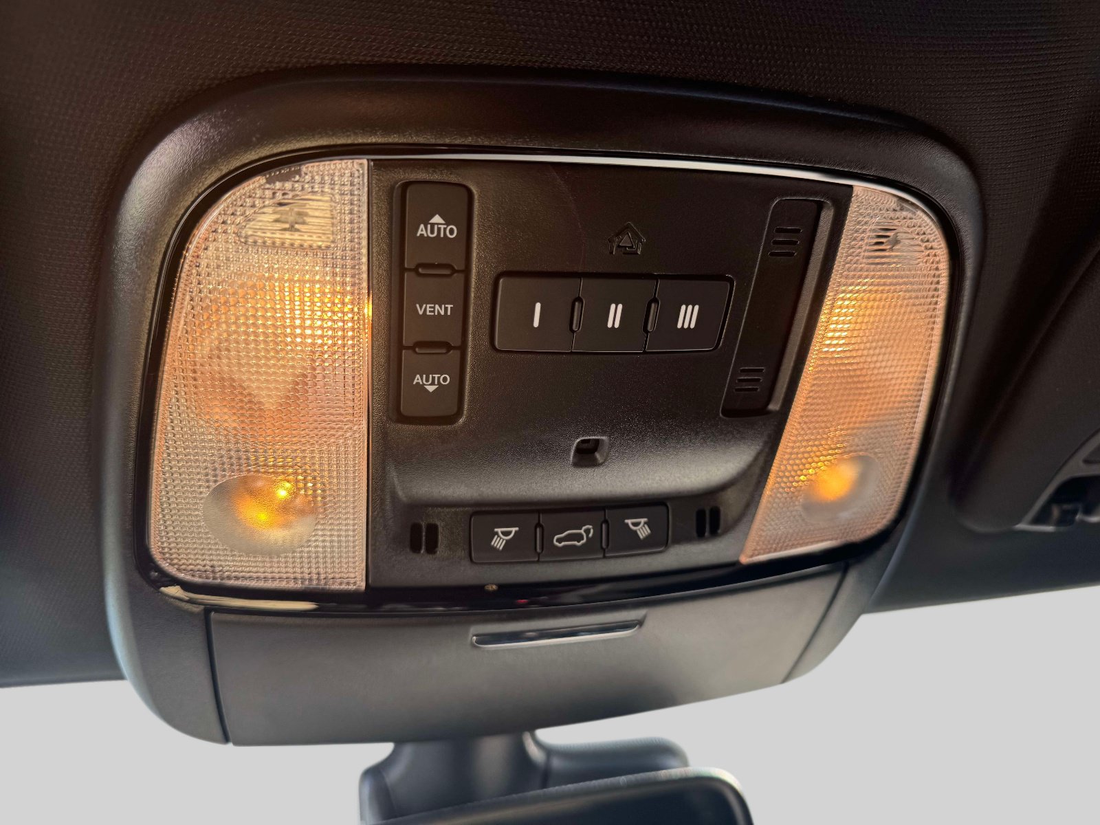 Used 2025 Dodge Durango GT AWD/4WD image 28