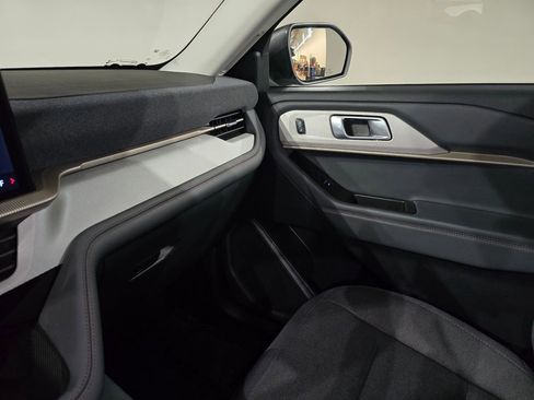 New 2026 Ford Explorer Active image 34