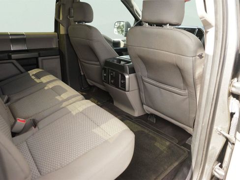 Used 2016 Ford F150 XLT w/ Equipment Group 302A Luxury AWD/4WD image 14