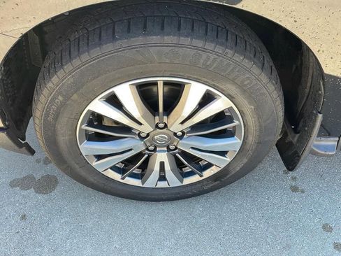 Used 2020 Nissan Pathfinder SL image 11