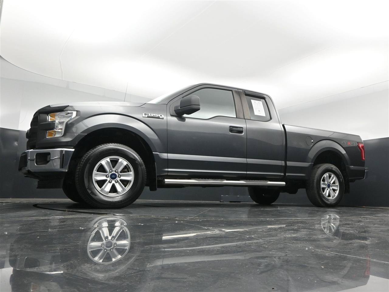 Used 2017 Ford F150 XL w/ Equipment Group 101A Mid AWD/4WD image 27