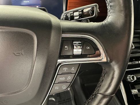 Used 2024 Lincoln Navigator L Reserve AWD/4WD image 27