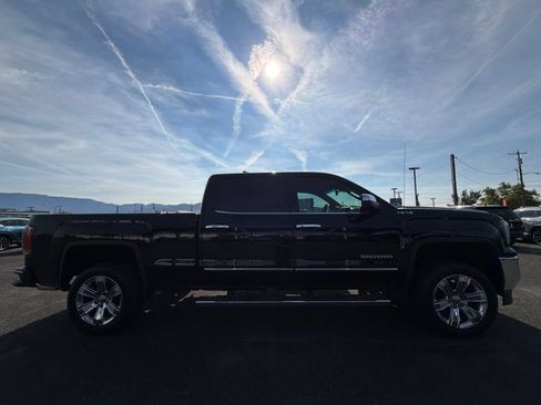 Used 2018 GMC Sierra 1500 SLT AWD/4WD image 4