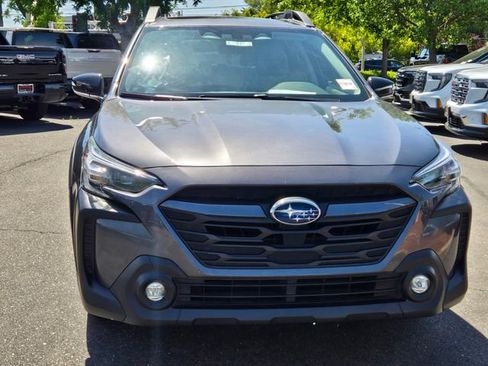 Used 2023 Subaru Outback Premium AWD/4WD image 2