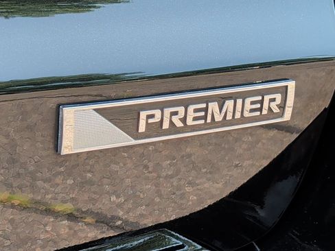 Used 2017 Chevrolet Traverse Premier AWD/4WD image 44