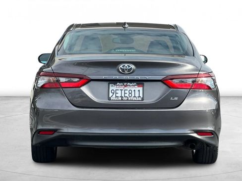 Used 2022 Toyota Camry LE w/ Convenience Package FWD image 5