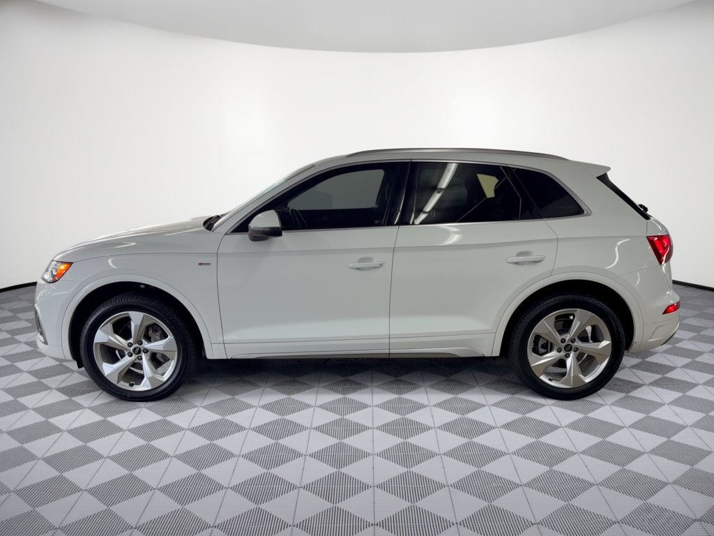 Used 2022 Audi Q5 2.0T Premium Plus AWD/4WD image 2