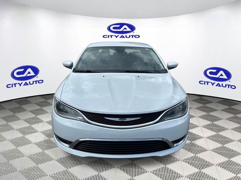 Used 2015 Chrysler 200 Limited w/ Convenience Group FWD image 10