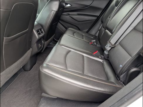 Used 2021 Chevrolet Equinox LT FWD image 12