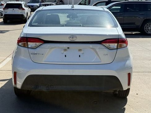 Used 2025 Toyota Corolla LE FWD image 5