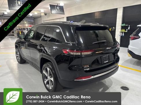 Used 2023 Jeep Grand Cherokee Limited w/ Trailer Tow Prep Group (B) AWD/4WD image 6