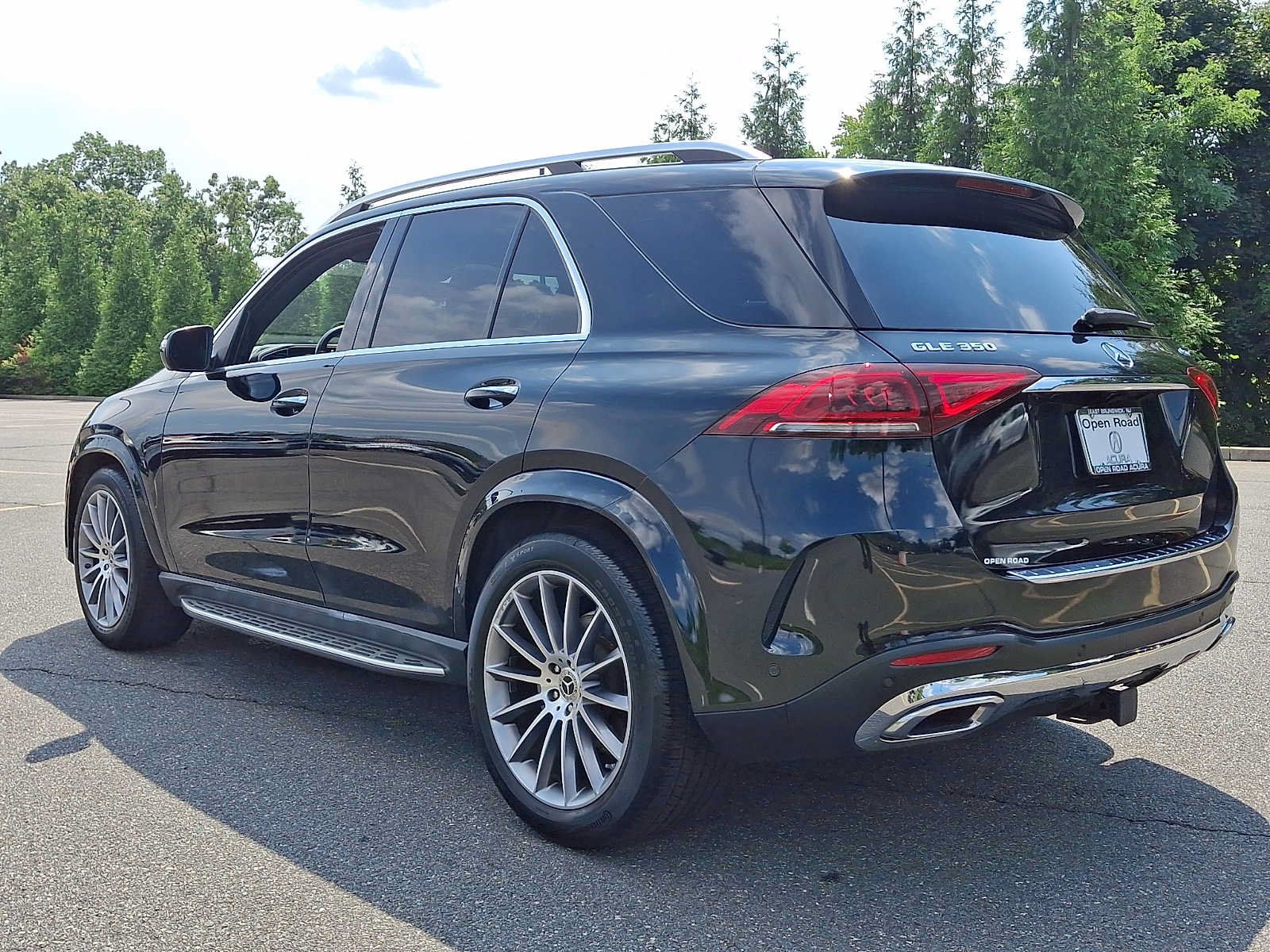 Used 2023 Mercedes-Benz GLE 350 4MATIC image 4