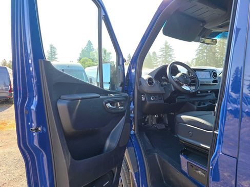 Used 2026 Mercedes-Benz Sprinter 2500 image 19