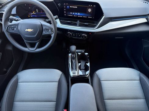 New 2026 Chevrolet Trax LT FWD image 3