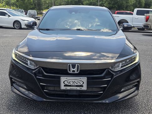 Used 2018 Honda Accord Sport image 3