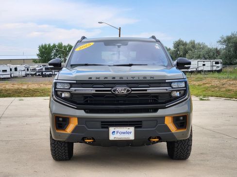 Used 2025 Ford Expedition Tremor AWD/4WD image 5