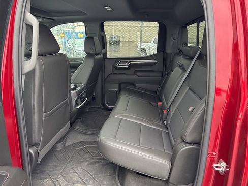 Used 2022 Chevrolet Silverado 1500 LTZ w/ LTZ Premium Package image 16