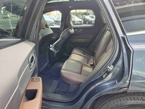 Used 2020 Volvo XC60 T6 Inscription image 11