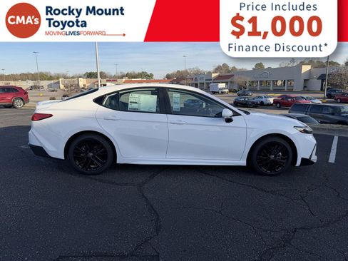 New 2026 Toyota Camry SE image 8