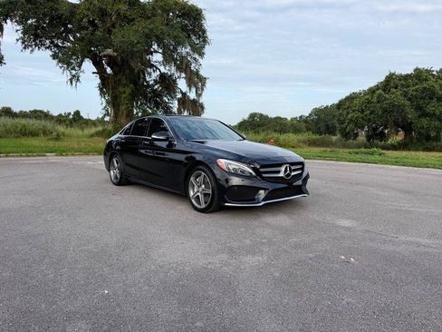 Used 2015 Mercedes-Benz C 300 4MATIC Sedan image 7