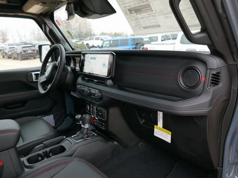 New 2026 Jeep Wrangler Unlimited Rubicon image 10