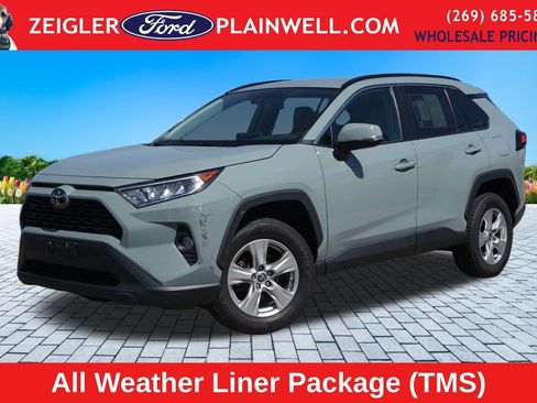 Used 2021 Toyota RAV4 XLE AWD/4WD image 1
