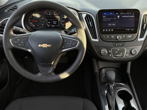 Used 2021 Chevrolet Malibu LS image 11