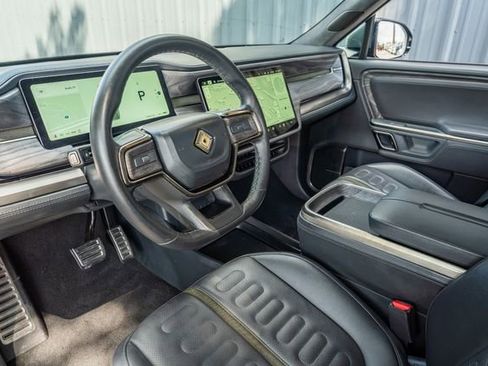 Used 2022 Rivian R1T Launch Edition image 24