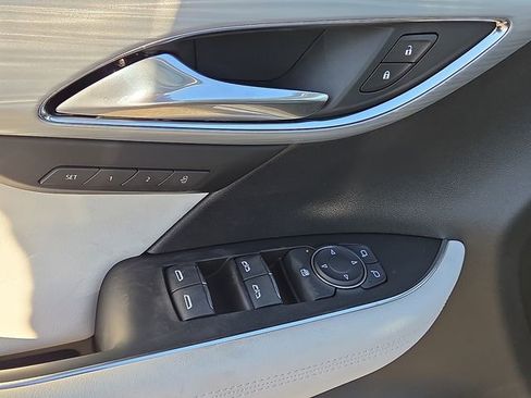 New 2026 Buick Envision Avenir image 11