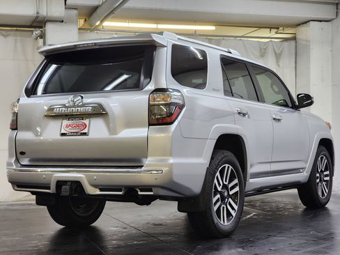 Used 2016 Toyota 4Runner Limited image 5