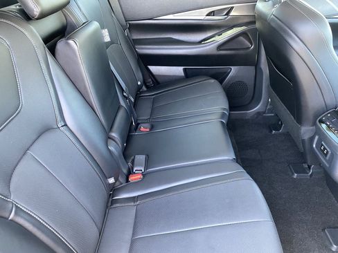 Certified 2026 INFINITI QX60 Pure w/ Cargo Package FWD image 12