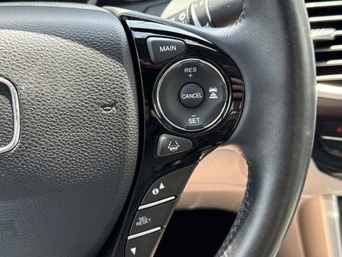Used 2016 Honda Accord EX-L image 24