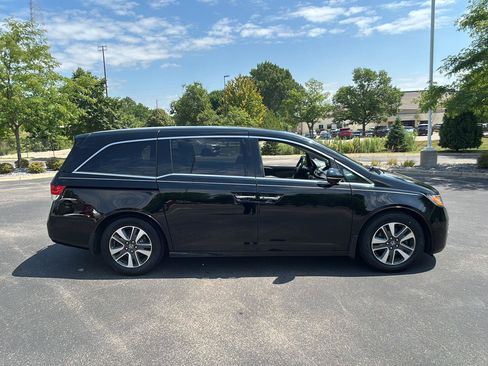 Used 2016 Honda Odyssey Touring image 9