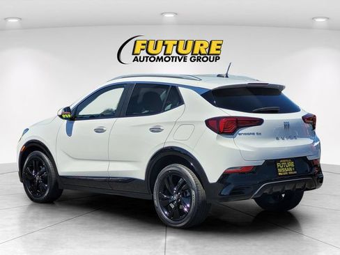 Used 2024 Buick Encore GX Sport Touring FWD image 7