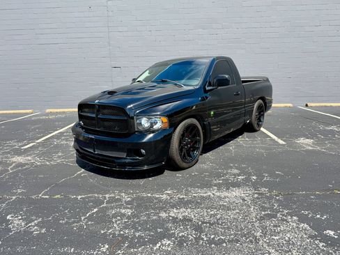 Used 2004 Dodge Ram 1500 Truck 2WD Regular Cab image 2
