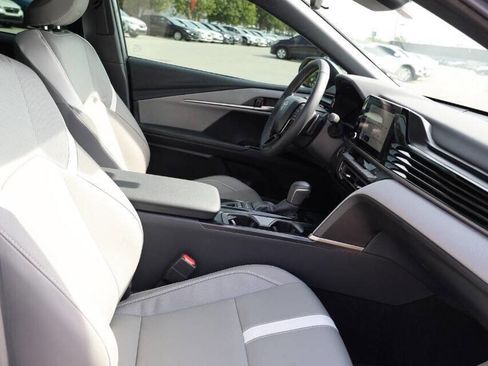 Used 2026 Toyota Camry SE FWD image 15