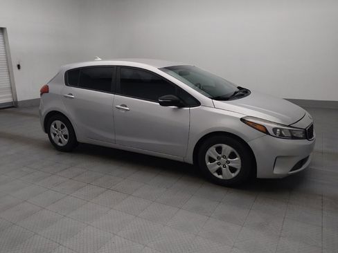 Used 2017 Kia Forte LX FWD image 11