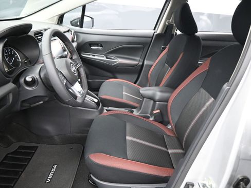 New 2025 Nissan Versa SR w/ Trunk Package image 9