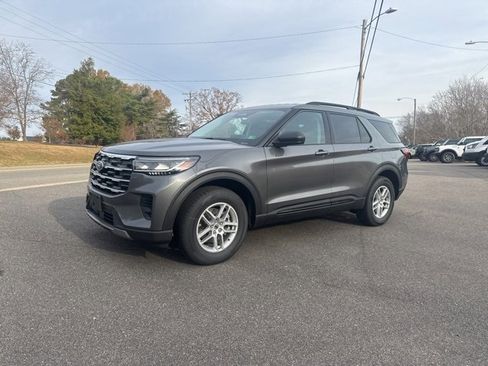 New 2026 Ford Explorer Active image 7