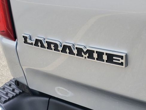 New 2026 RAM 1500 Laramie AWD/4WD image 8
