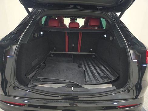 Used 2023 Maserati Grecale Modena image 16