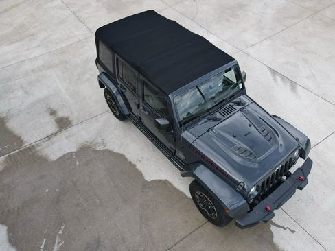 Used 2017 Jeep Wrangler Unlimited Rubicon image 50