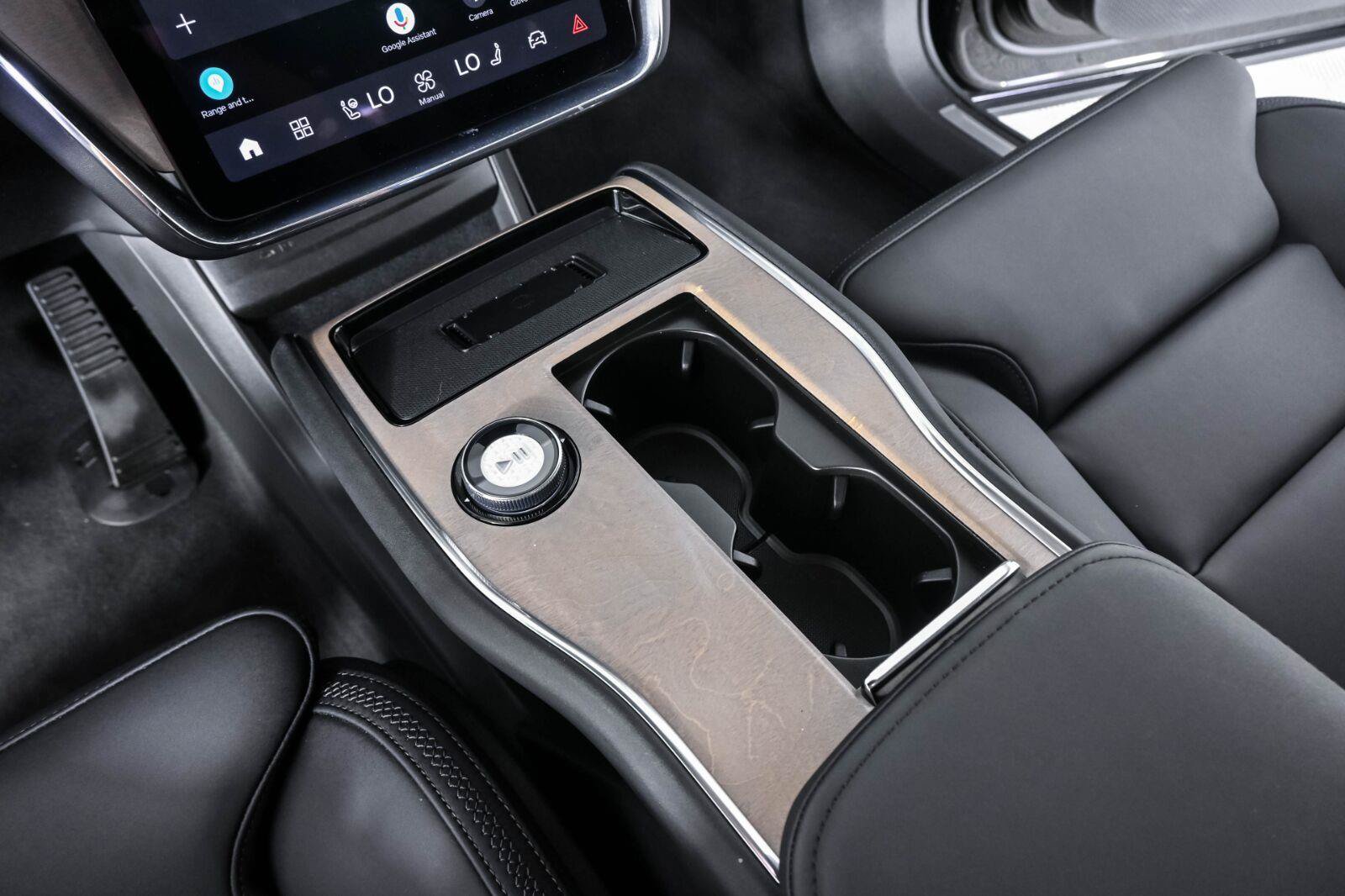Certified 2025 Volvo EX90 Ultra AWD/4WD image 16