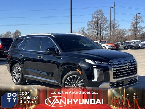 Used 2023 Hyundai Palisade Calligraphy image 1