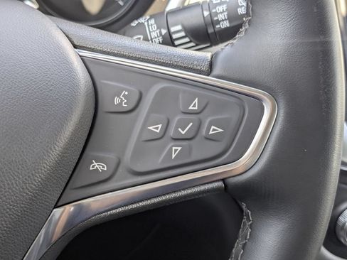 Used 2024 Chevrolet Equinox LT FWD image 31