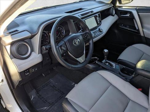 Used 2018 Toyota RAV4 Limited image 10