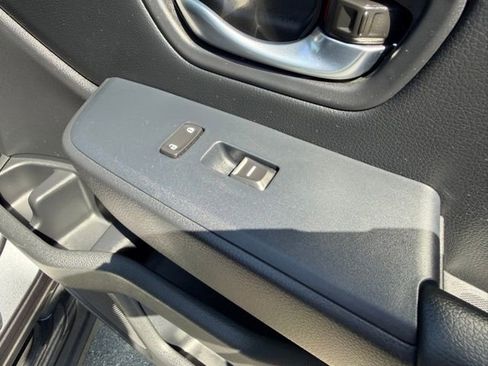 Used 2025 Honda Pilot Touring image 34