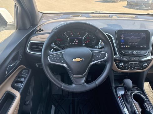 Used 2022 Chevrolet Equinox Premier FWD image 15