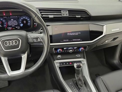 Used 2023 Audi Q3 2.0T Premium image 23
