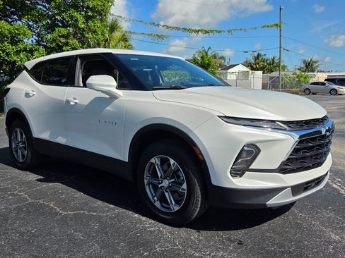 Used 2023 Chevrolet Blazer LT w/ Driver Confidence Package FWD image 7